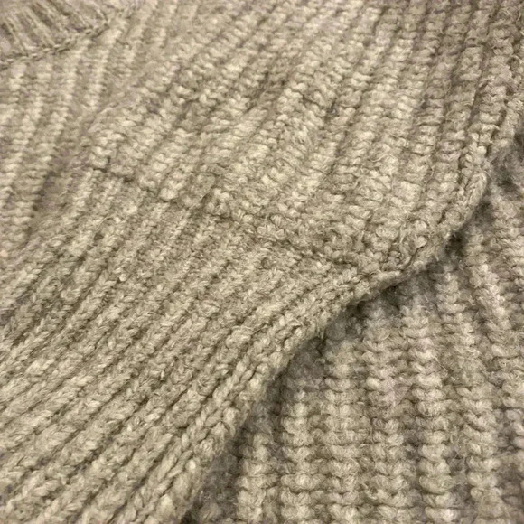 Free People Women’s Oversized Thick Knit Gray Sweater acrylic poly scoop neck S - Picture 6 of 16